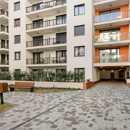 Apartment Stylish Ground-floor Comfort W Terrace & Parking Budapest