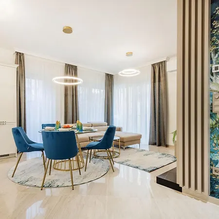 Apartment Stylish Ground-floor Comfort W Terrace & Parking *