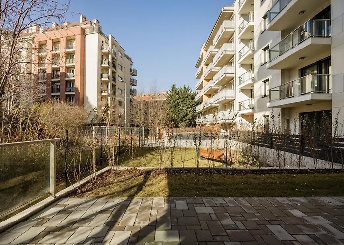 公寓 Stylish Ground-floor Comfort W Terrace & Parking *