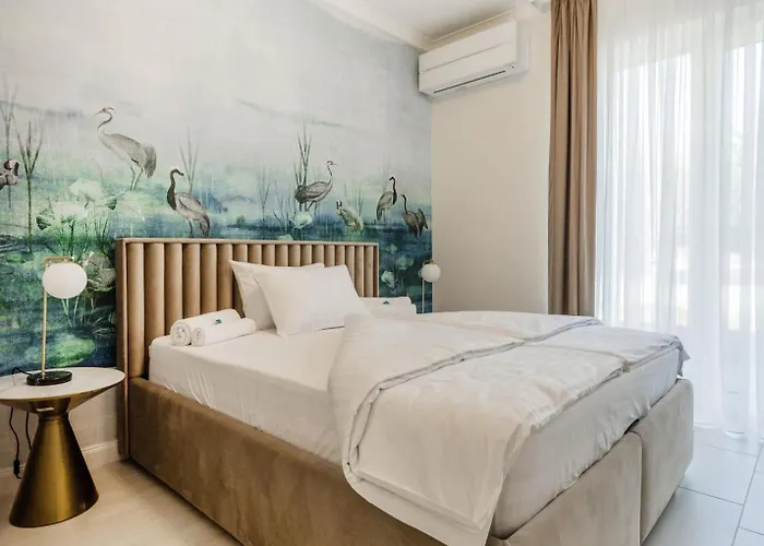 Stylish Ground-floor Comfort W Terrace & Parking 公寓 布达佩斯