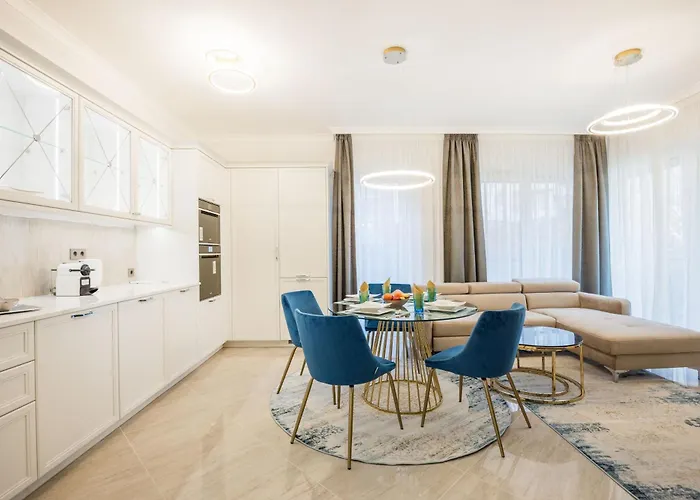 Stylish Ground-floor Comfort W Terrace & Parking 公寓 *